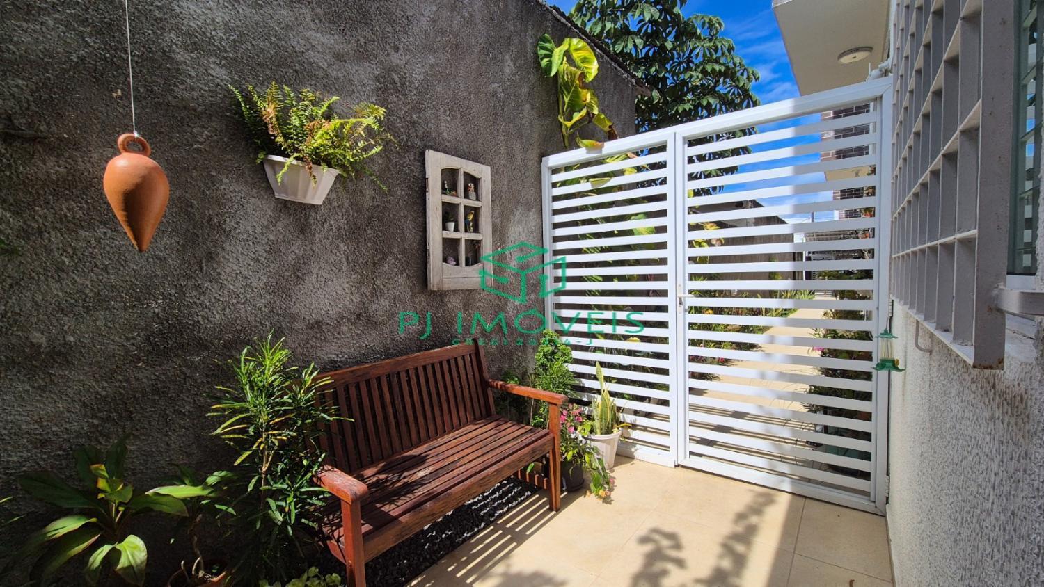 Casa à venda com 3 quartos, 75m² - Foto 18