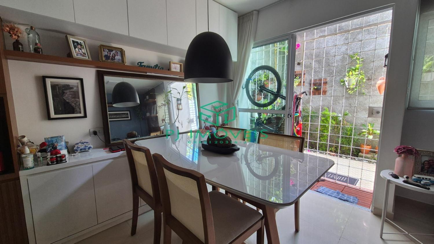Casa à venda com 3 quartos, 75m² - Foto 3