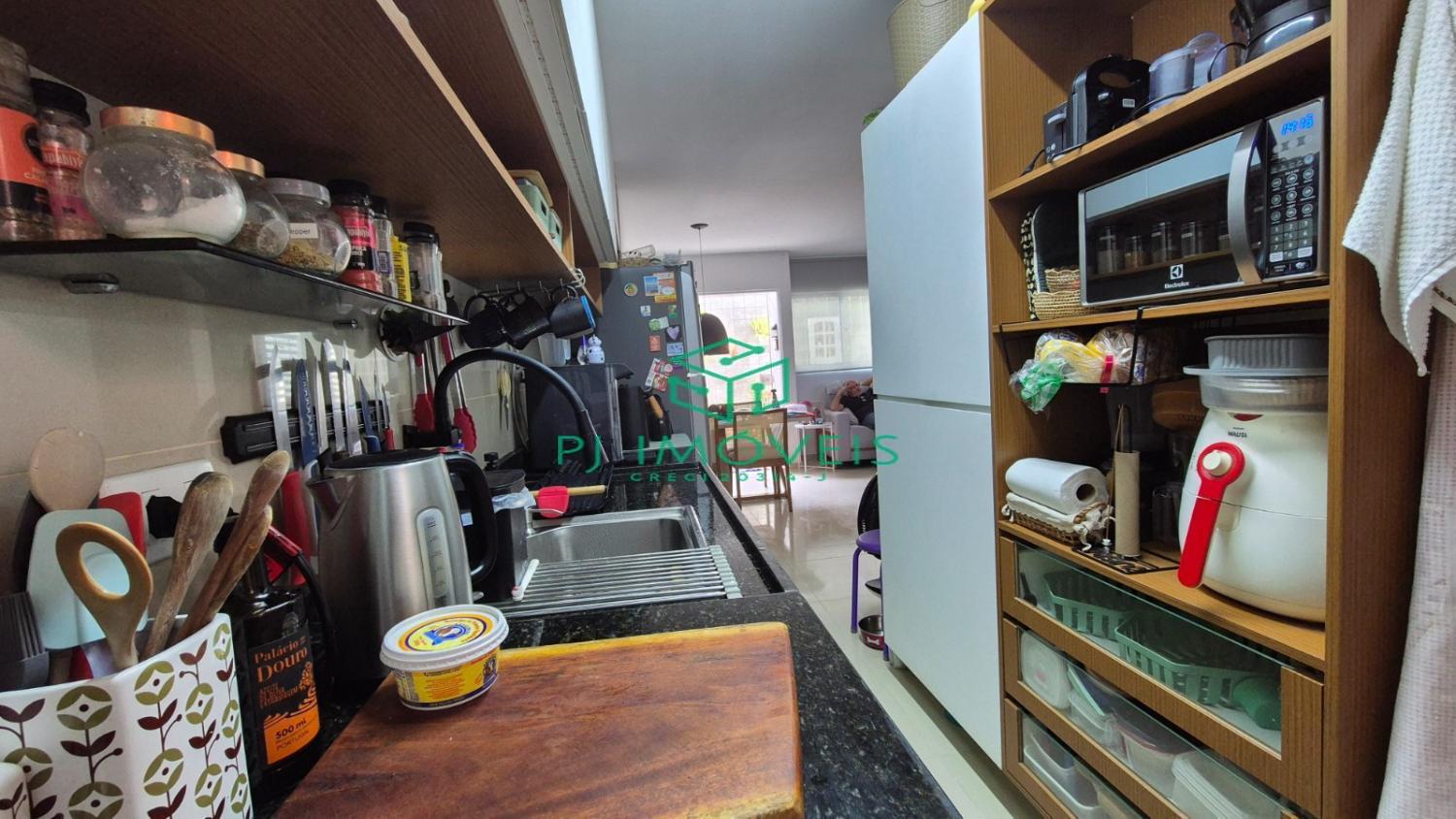 Casa à venda com 3 quartos, 75m² - Foto 6