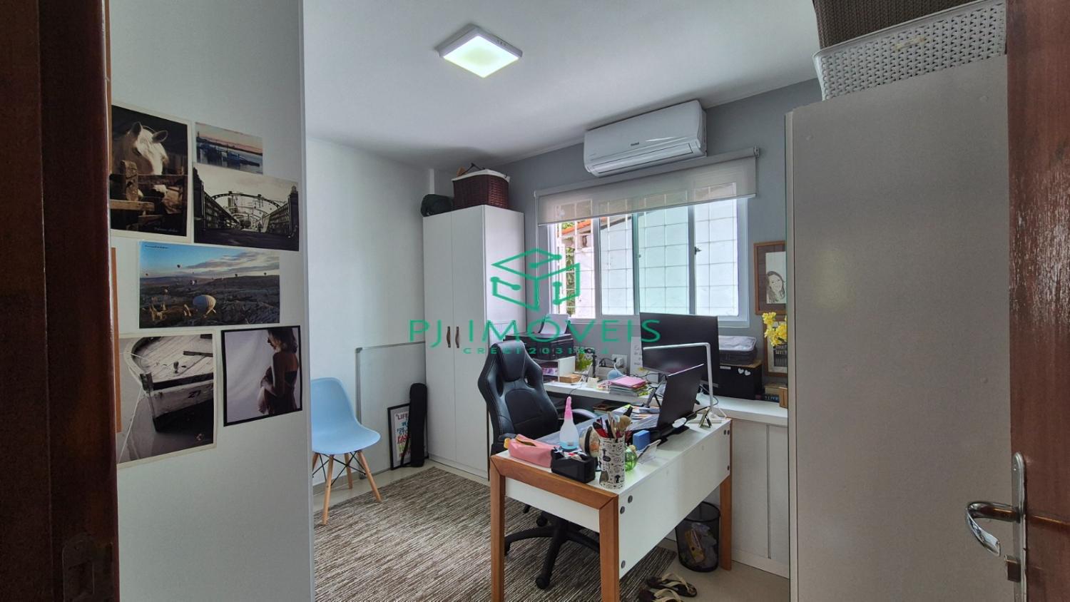 Casa à venda com 3 quartos, 75m² - Foto 13