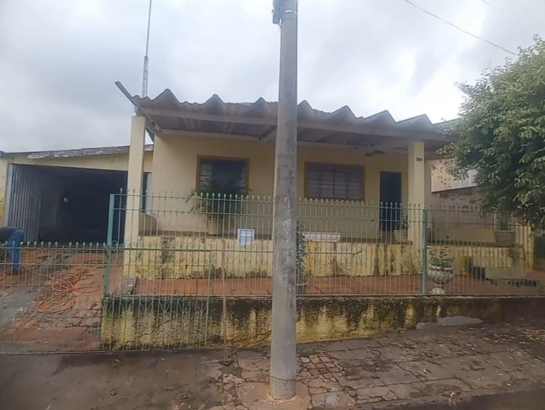 Casa, 3 quartos, 272 m² - Foto 1