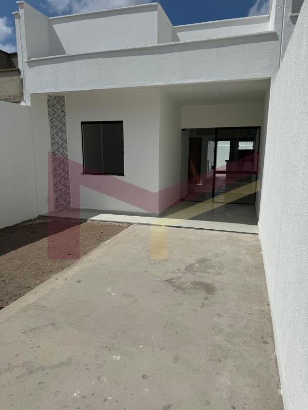 Casa à venda com 2 quartos, 59m² - Foto 1