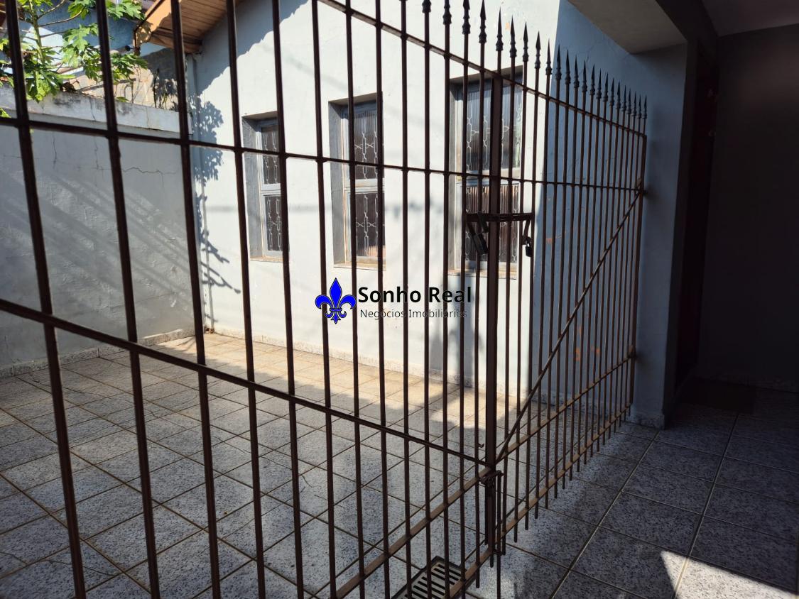 Casa à venda com 3 quartos, 139m² - Foto 4
