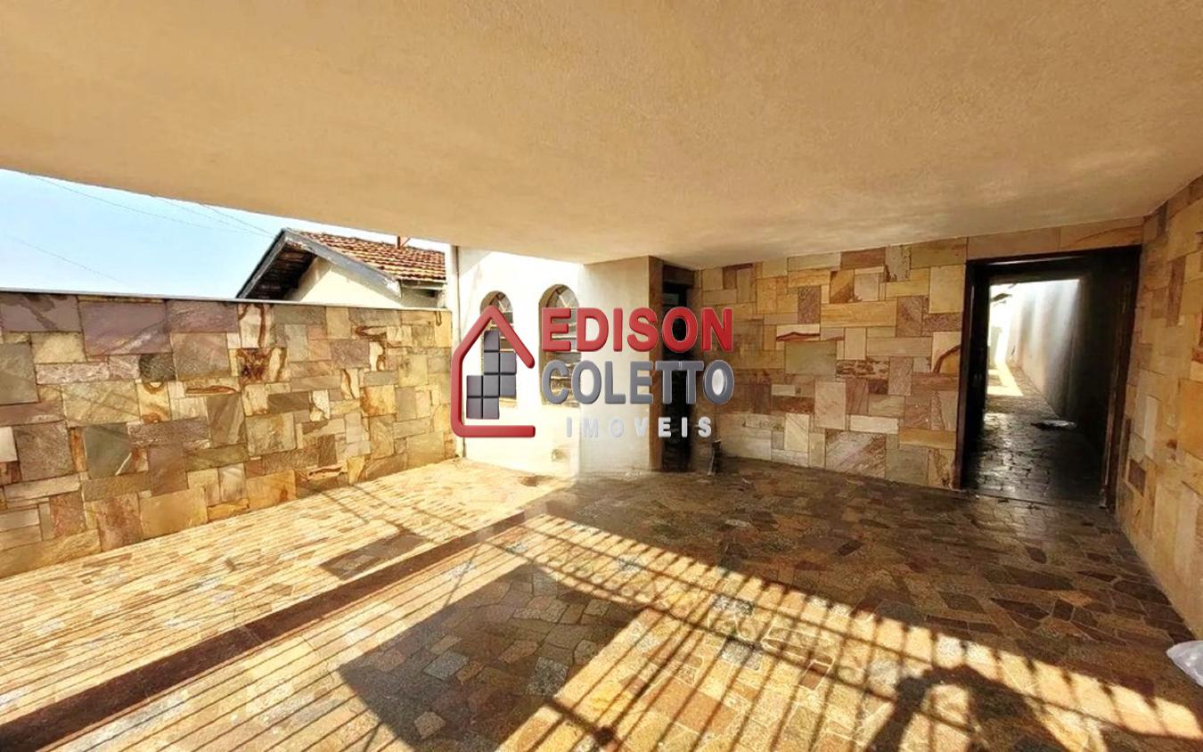 Casa para alugar com 3 quartos, 121m² - Foto 1