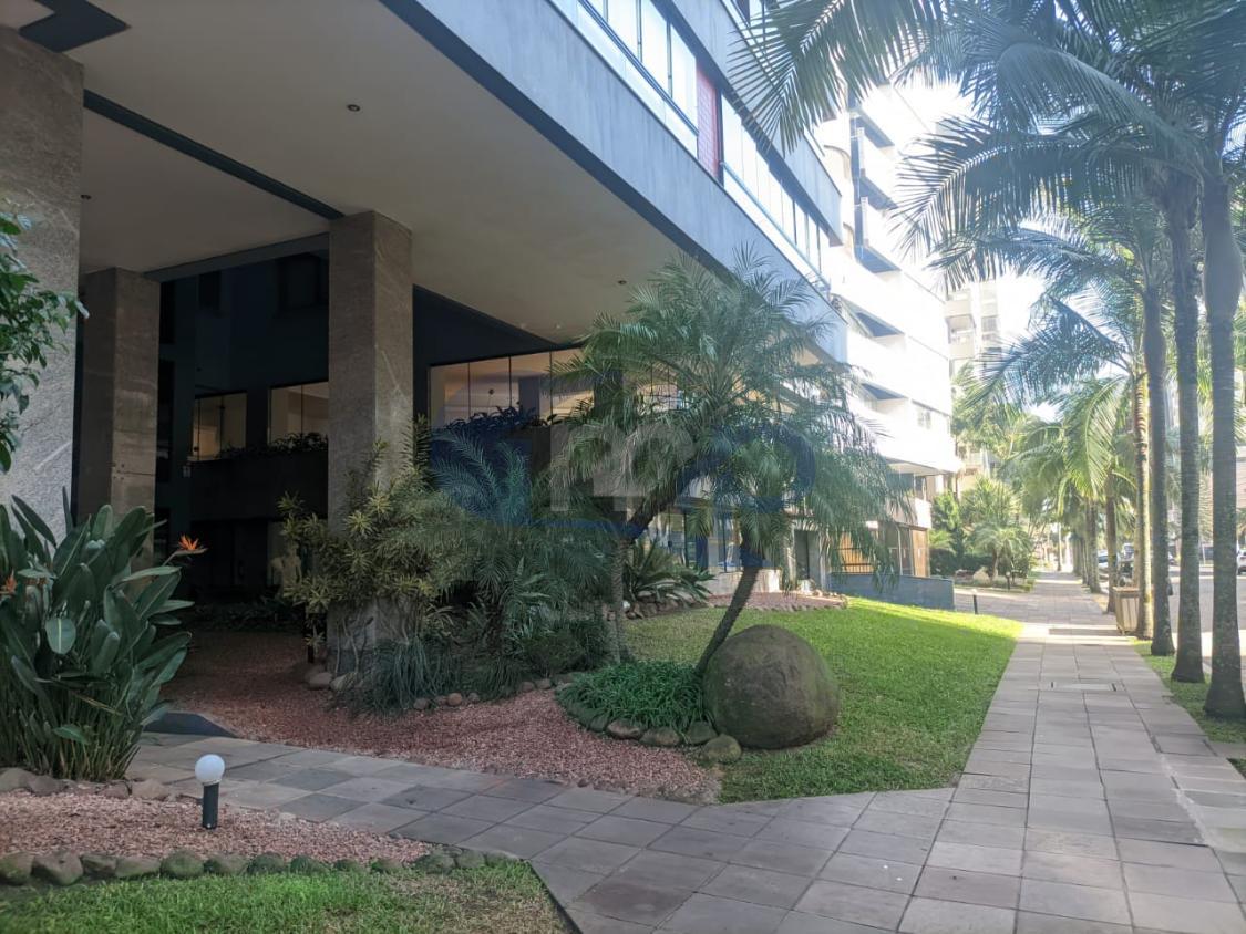 Apartamento à venda com 3 quartos, 137m² - Foto 4
