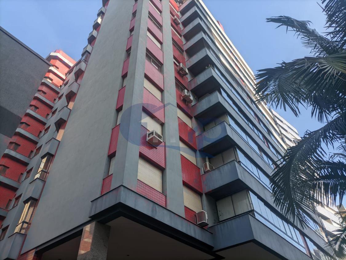 Apartamento à venda com 3 quartos, 137m² - Foto 2