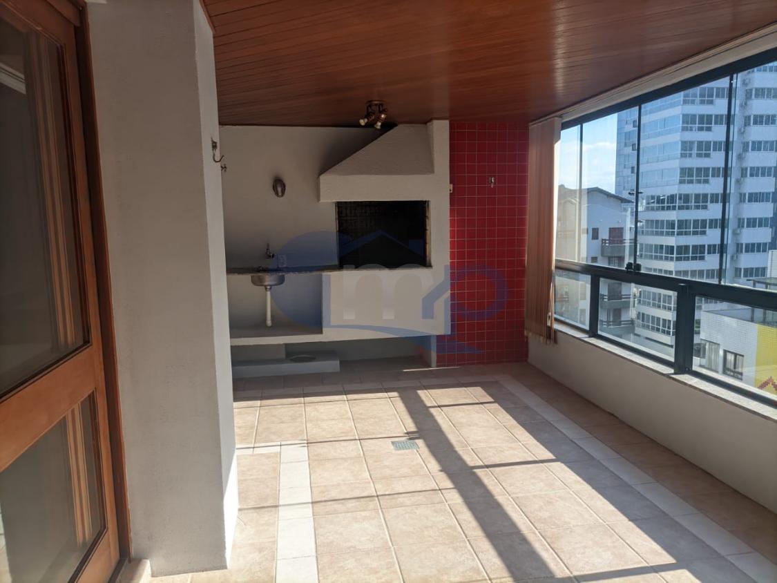 Apartamento à venda com 3 quartos, 137m² - Foto 21