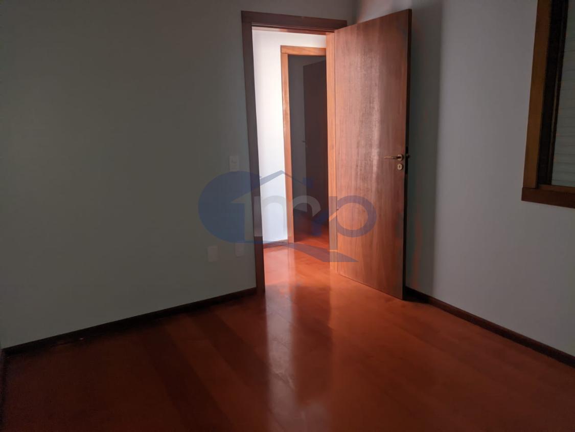 Apartamento à venda com 3 quartos, 137m² - Foto 27