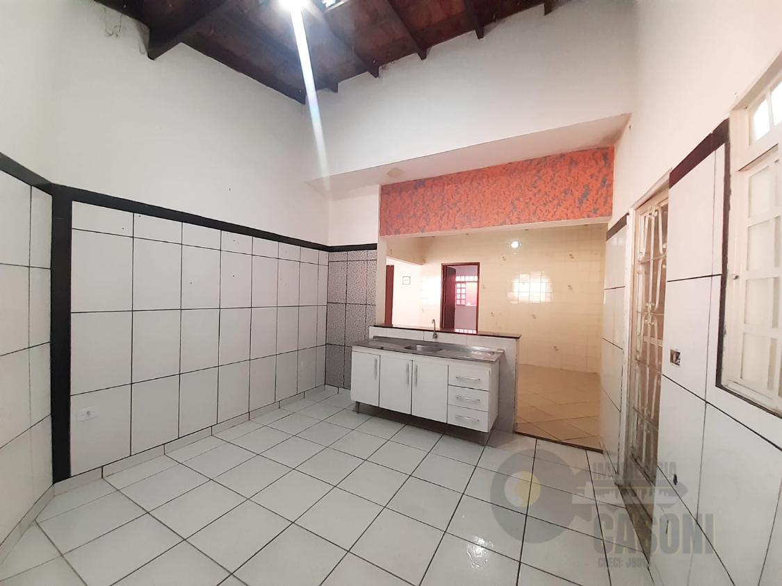 Casa à venda com 2 quartos, 89m² - Foto 4