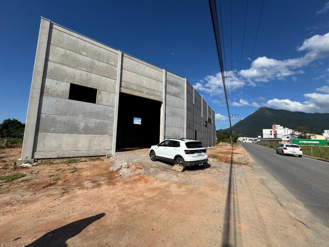 Depósito-Galpão-Armazém para alugar, 320m² - Foto 1