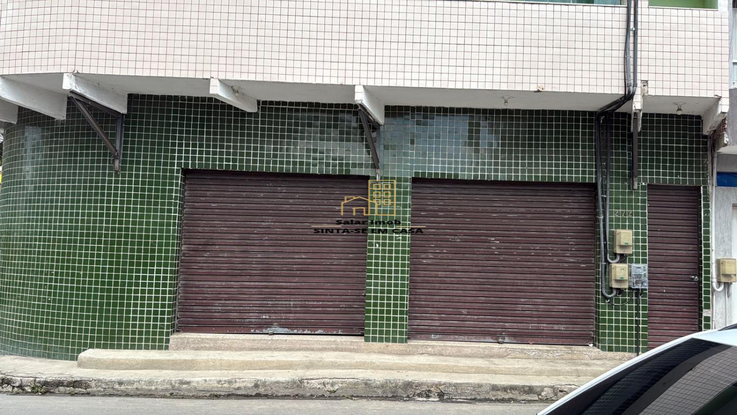 Prédio Inteiro à venda com 3 quartos, 300m² - Foto 2