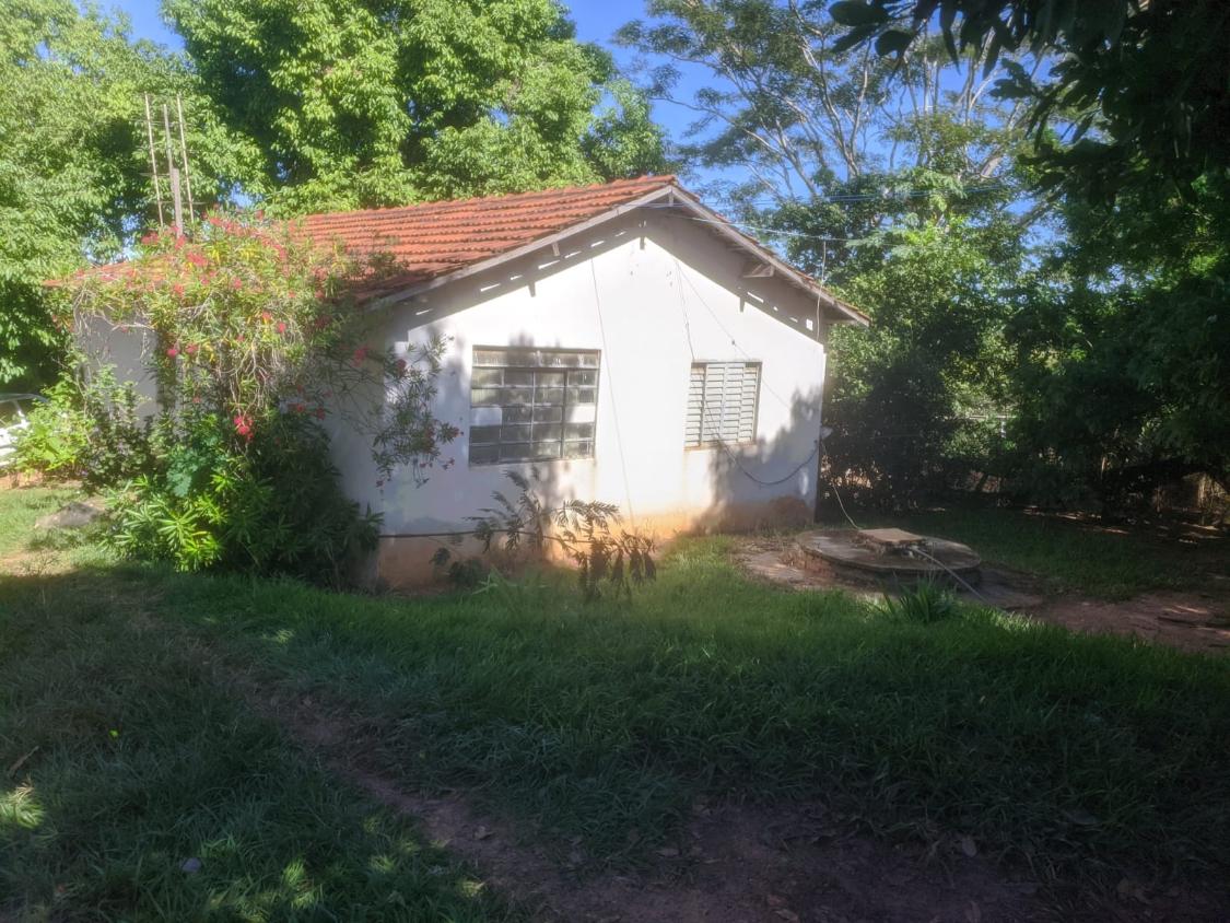 Chácara à venda com 2 quartos, 3870m² - Foto 2