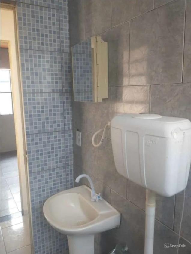 Casa à venda com 2 quartos, 76m² - Foto 2