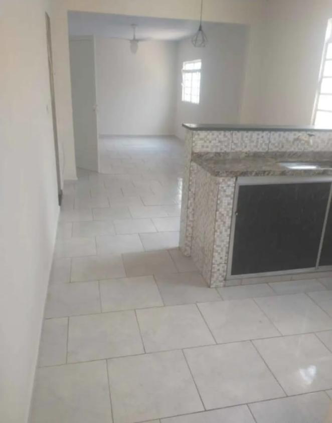 Casa à venda com 2 quartos, 76m² - Foto 5
