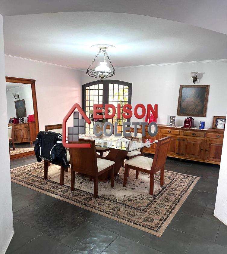 Casa à venda com 3 quartos, 336m² - Foto 12