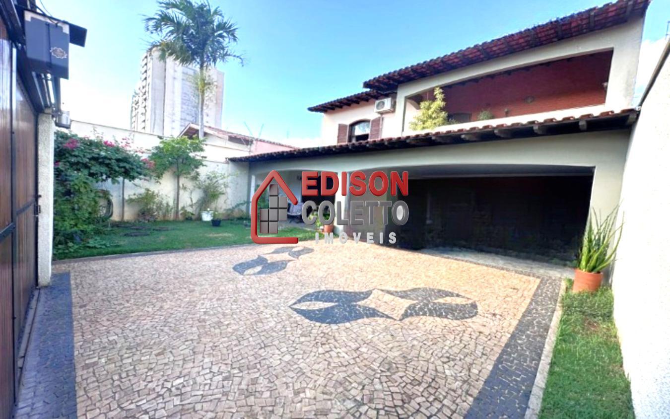 Casa à venda com 3 quartos, 336m² - Foto 2