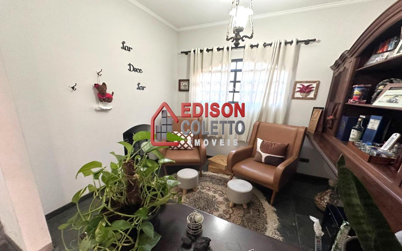 Casa à venda com 3 quartos, 336m² - Foto 9
