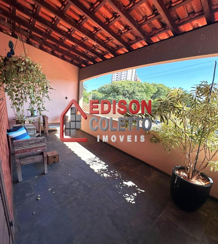 Casa à venda com 3 quartos, 336m² - Foto 22