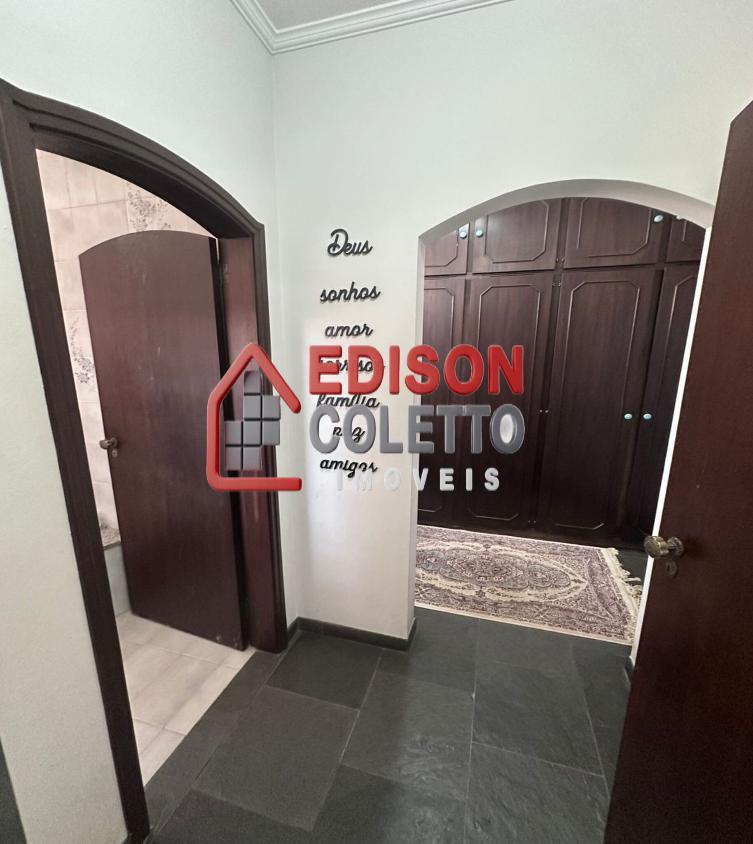 Casa à venda com 3 quartos, 336m² - Foto 24