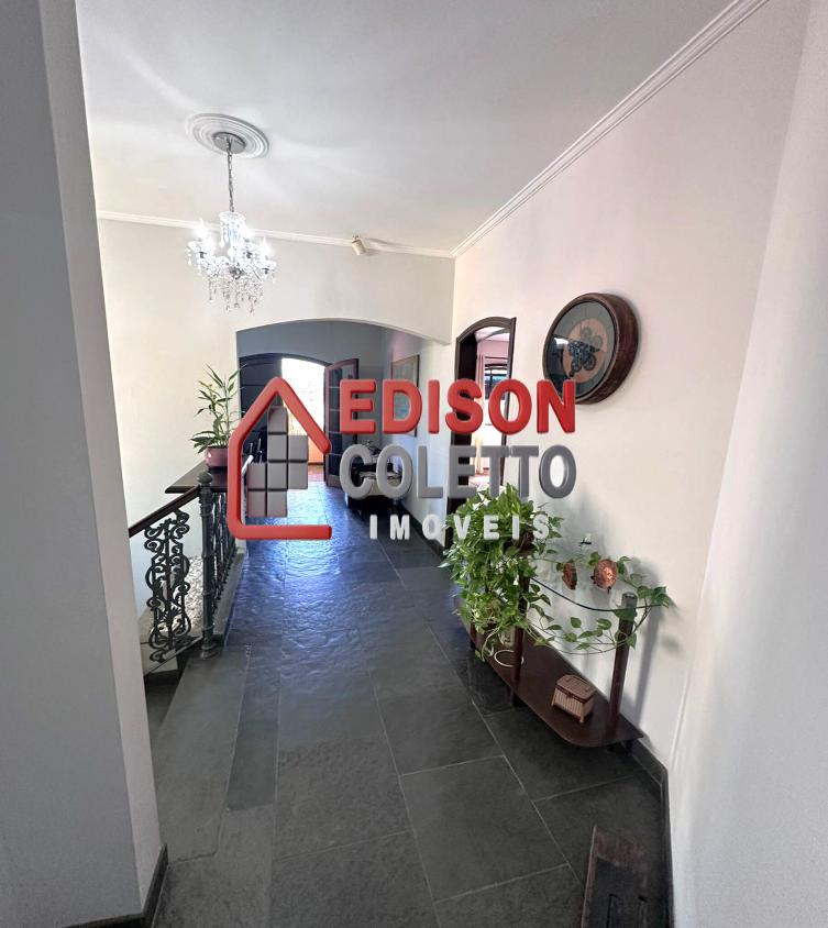 Casa à venda com 3 quartos, 336m² - Foto 20