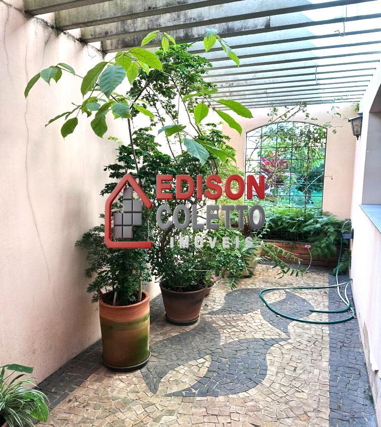 Casa à venda com 3 quartos, 336m² - Foto 15