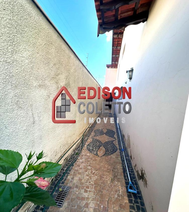 Casa à venda com 3 quartos, 336m² - Foto 46