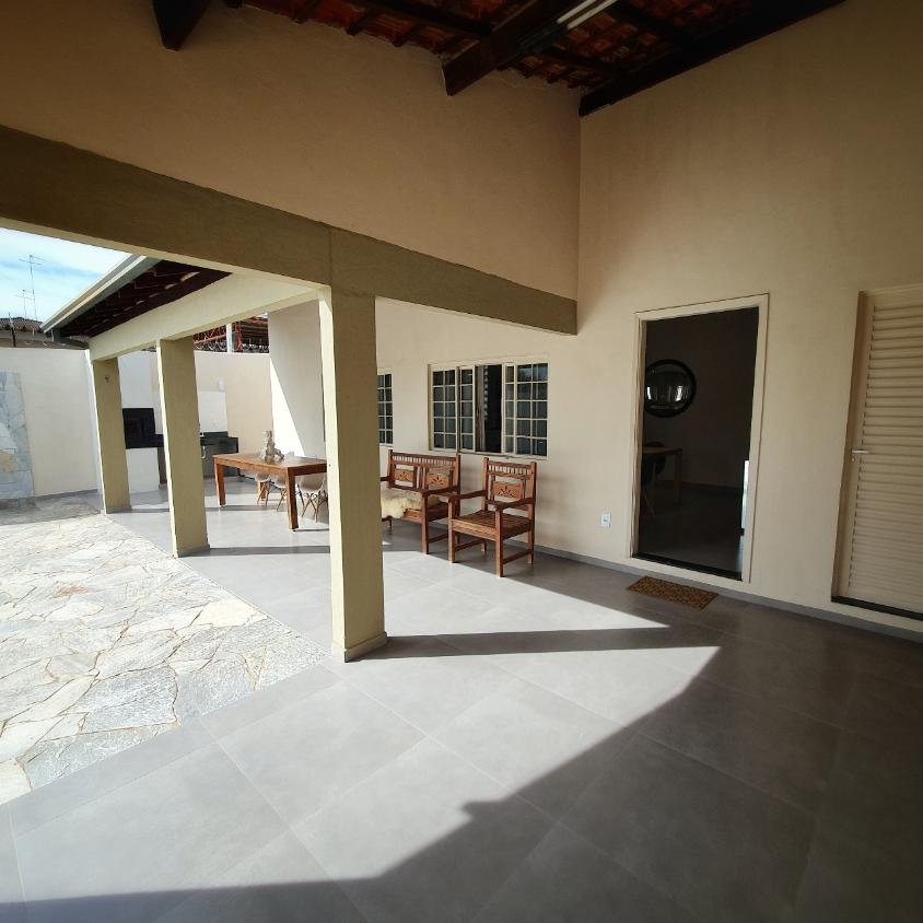 Casa à venda com 3 quartos, 180m² - Foto 5