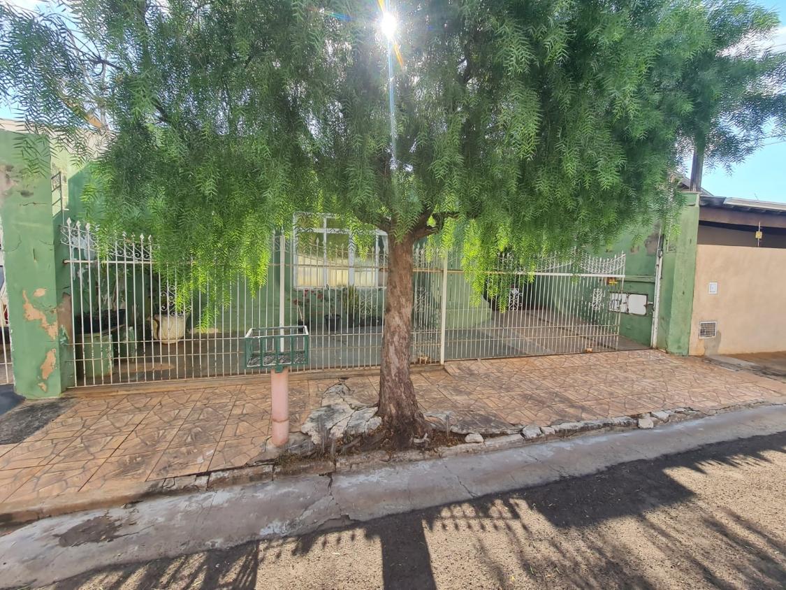 Casa à venda com 3 quartos, 159m² - Foto 2