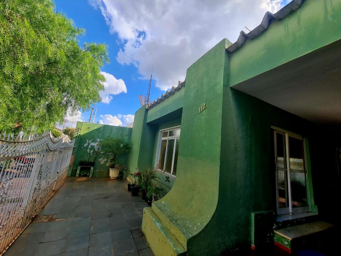 Casa à venda com 3 quartos, 159m² - Foto 3