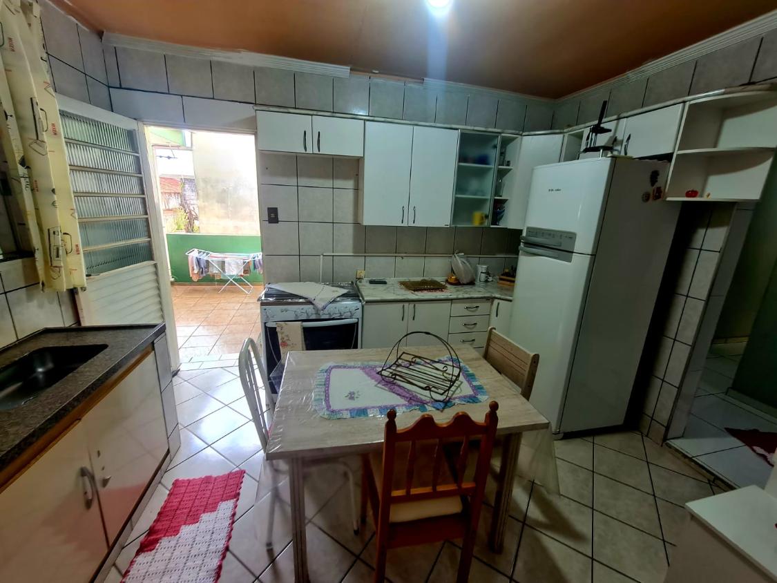 Casa à venda com 3 quartos, 159m² - Foto 18