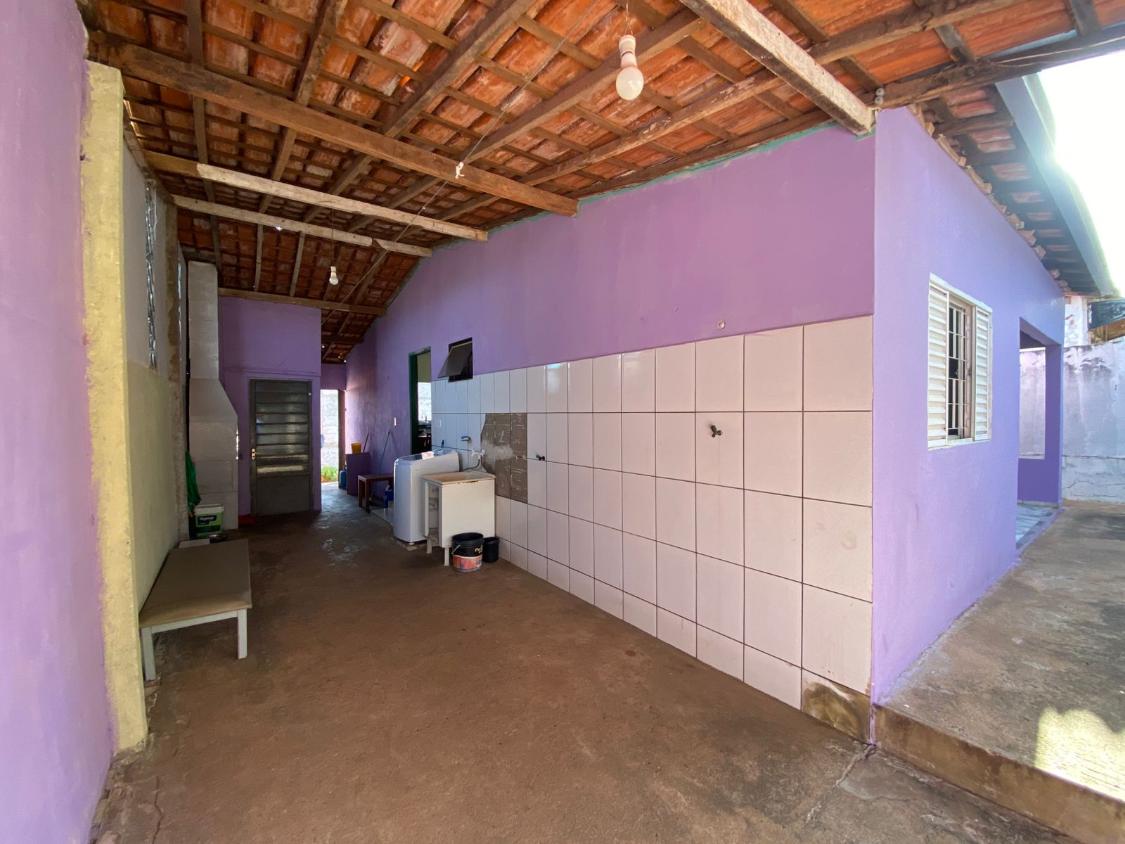 Casa à venda com 2 quartos, 106m² - Foto 2