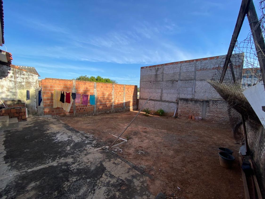 Casa à venda com 2 quartos, 106m² - Foto 3