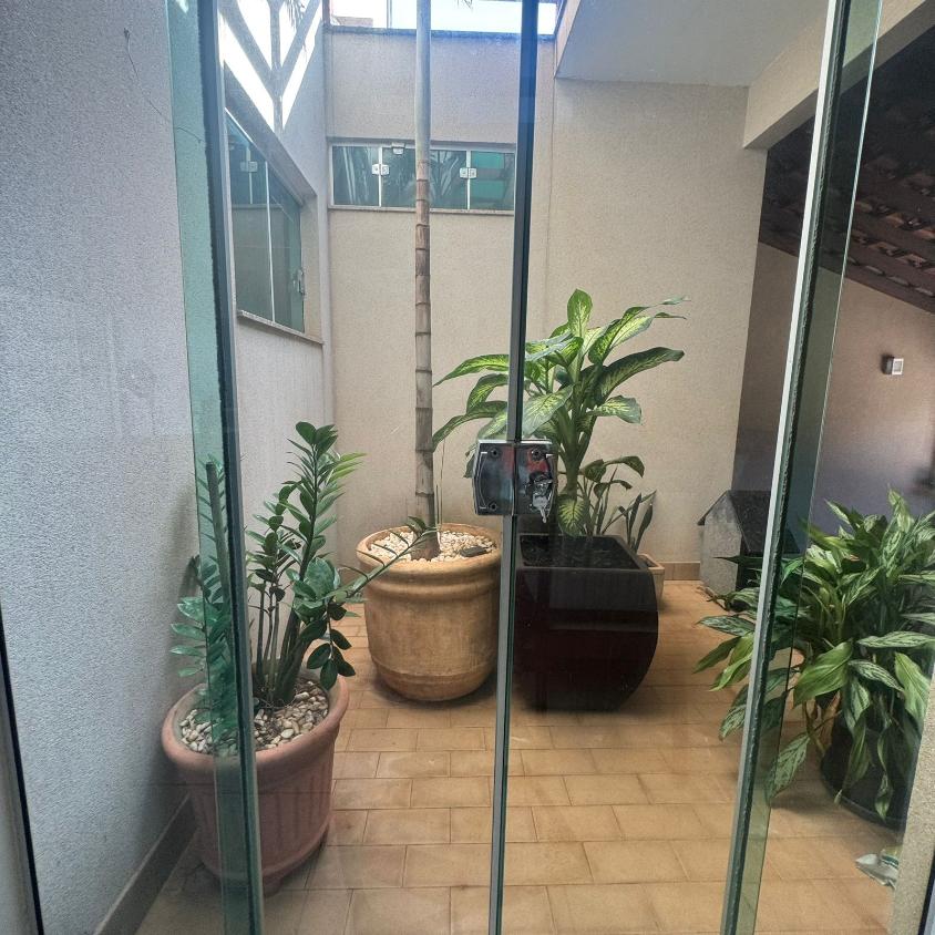 Casa à venda com 3 quartos, 322m² - Foto 10