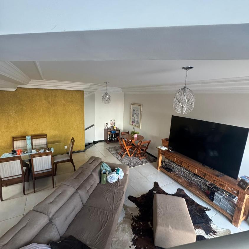 Casa à venda com 3 quartos, 322m² - Foto 7