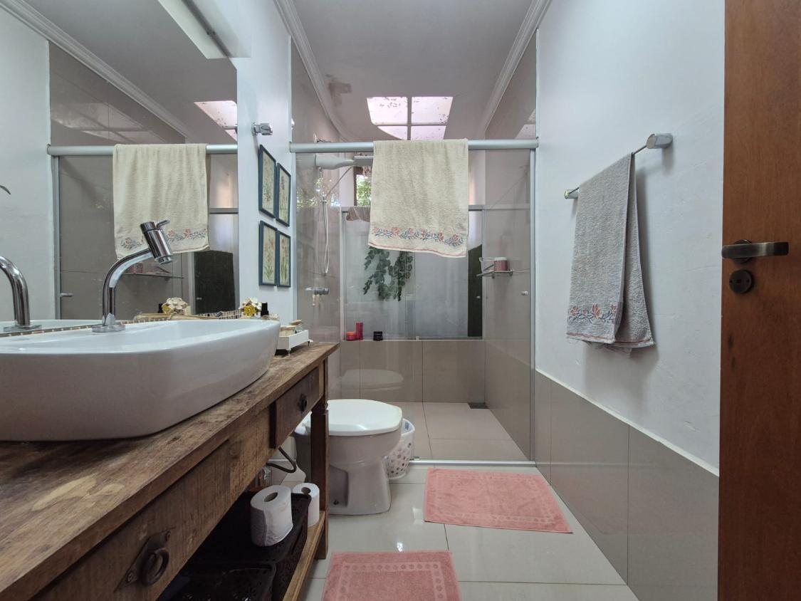 Chácara à venda com 3 quartos, 1040m² - Foto 16