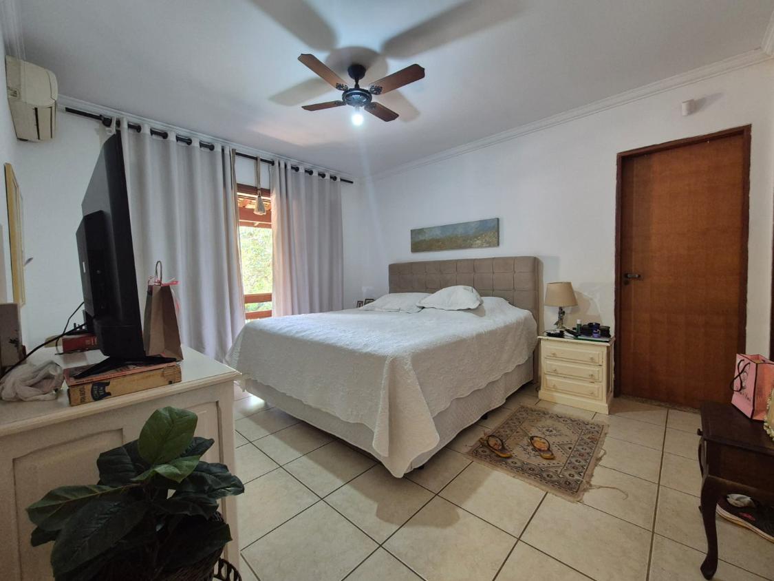Chácara à venda com 3 quartos, 1040m² - Foto 15