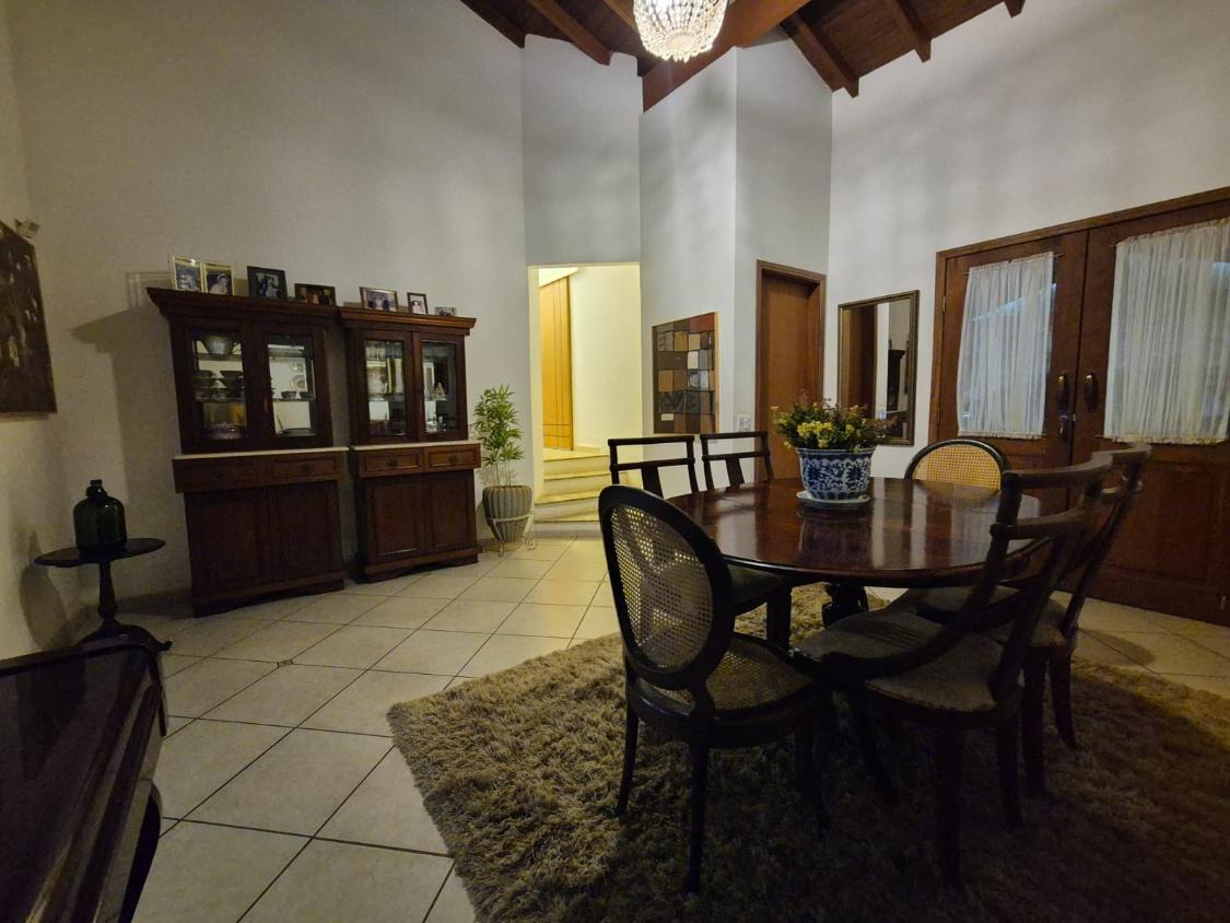 Chácara à venda com 3 quartos, 1040m² - Foto 1