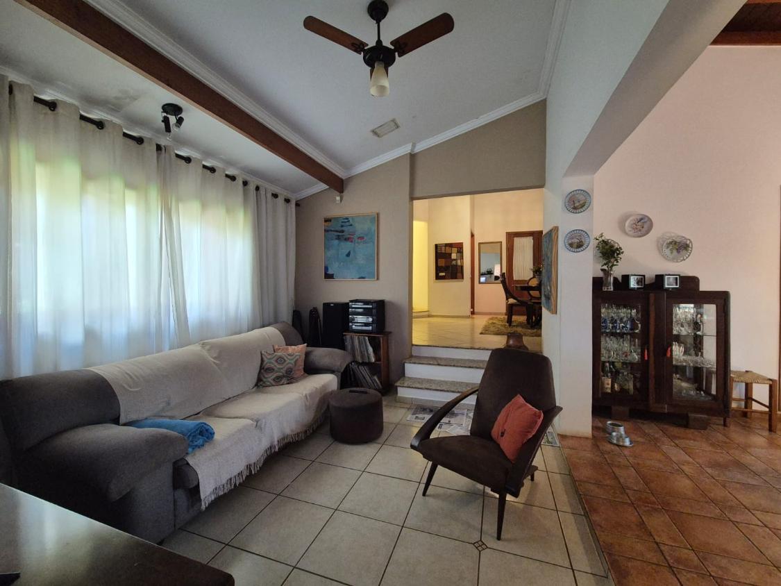 Chácara à venda com 3 quartos, 1040m² - Foto 4