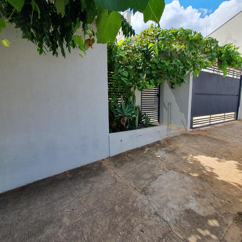 Casa à venda com 3 quartos - Foto 1