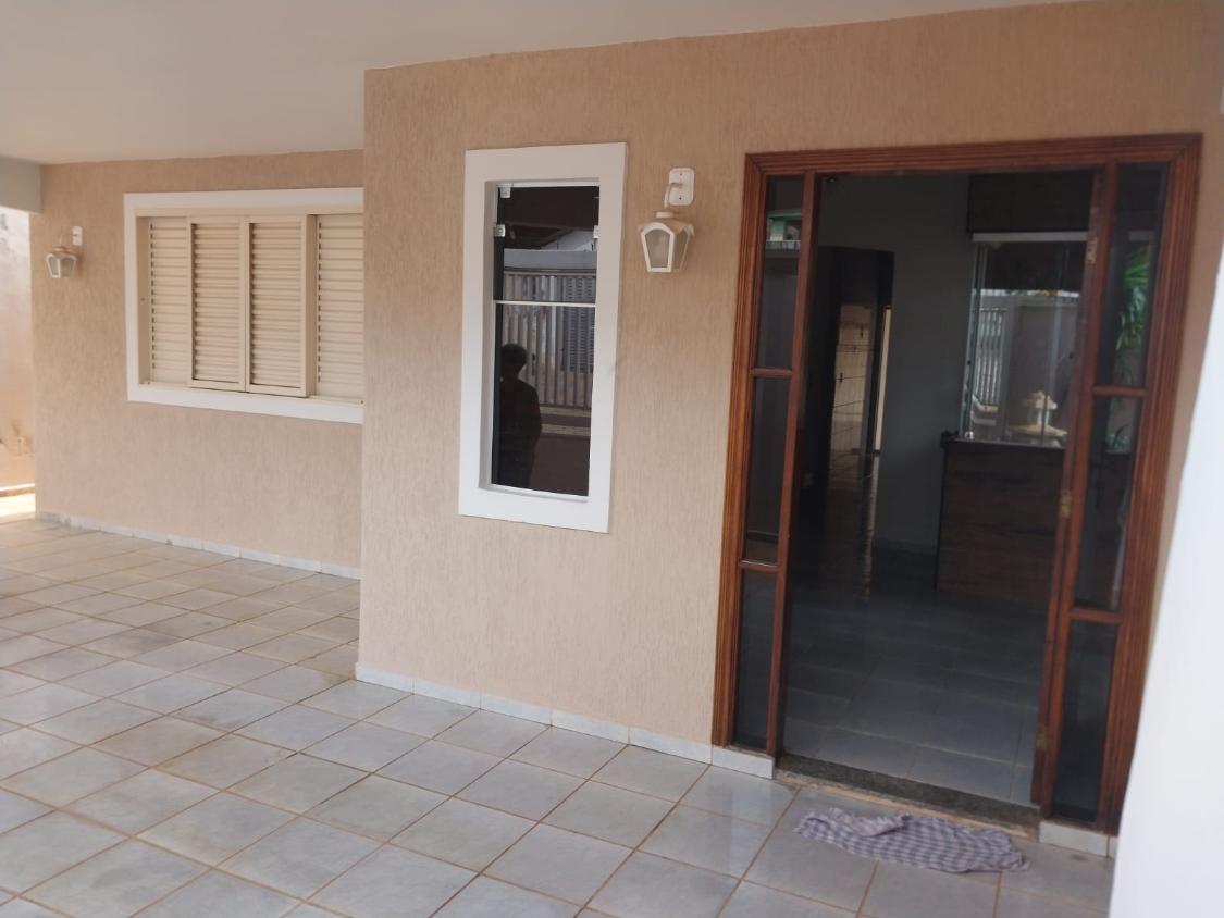 Casa, 4 quartos, 240 m² - Foto 2