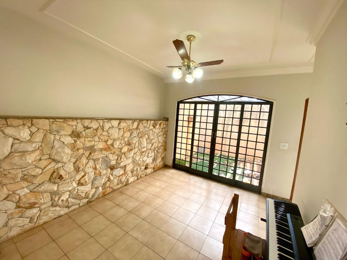 Casa, 6 quartos, 351 m² - Foto 2