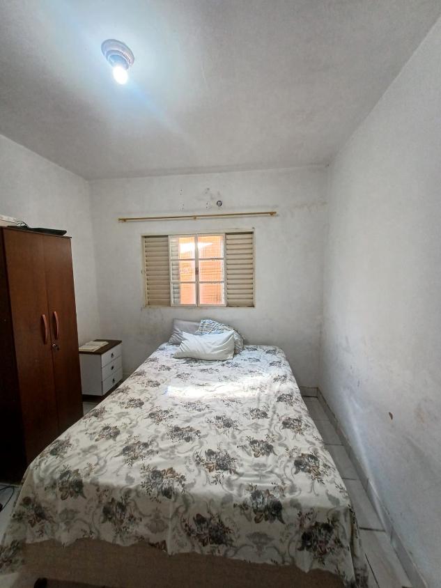 Casa à venda com 4 quartos, 200m² - Foto 9