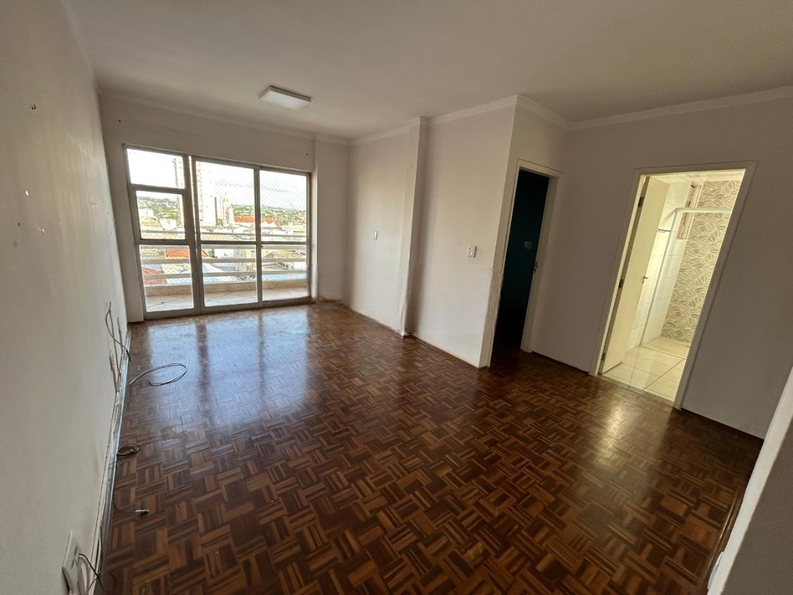Apartamento à venda com 2 quartos, 81m² - Foto 1