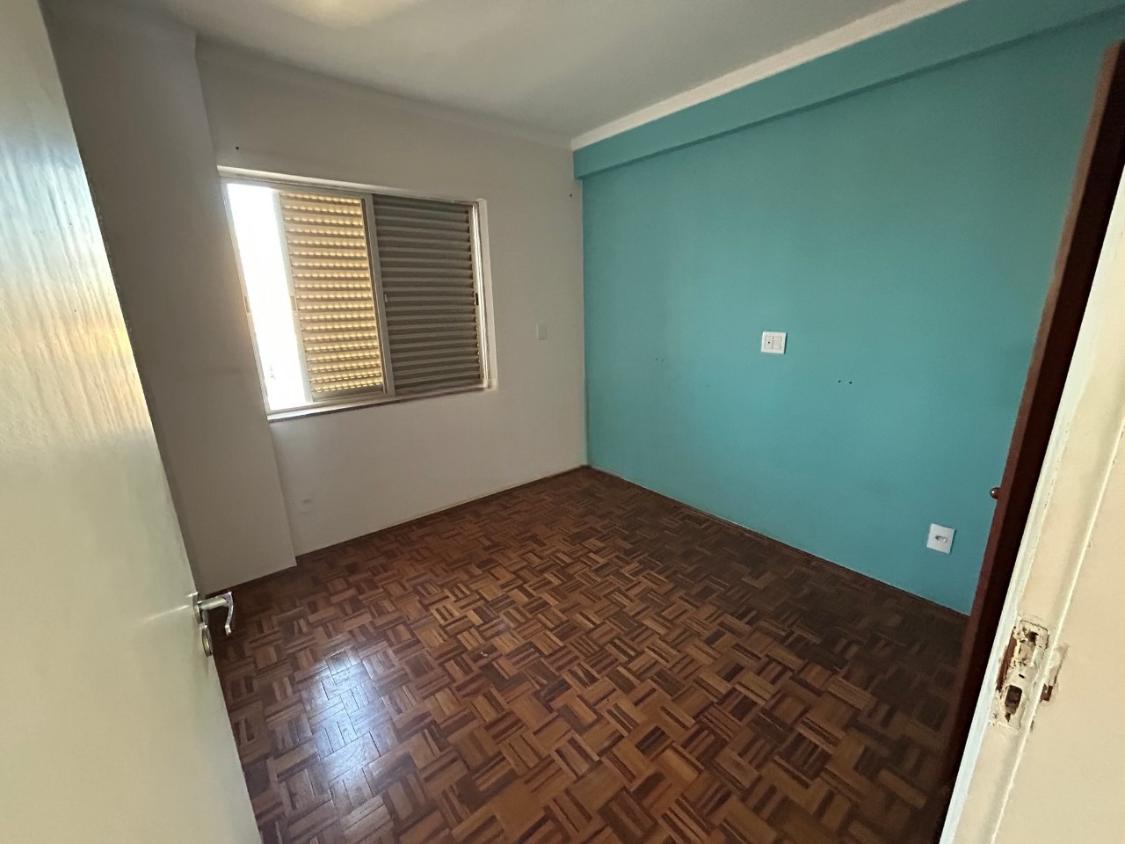 Apartamento à venda com 2 quartos, 81m² - Foto 5
