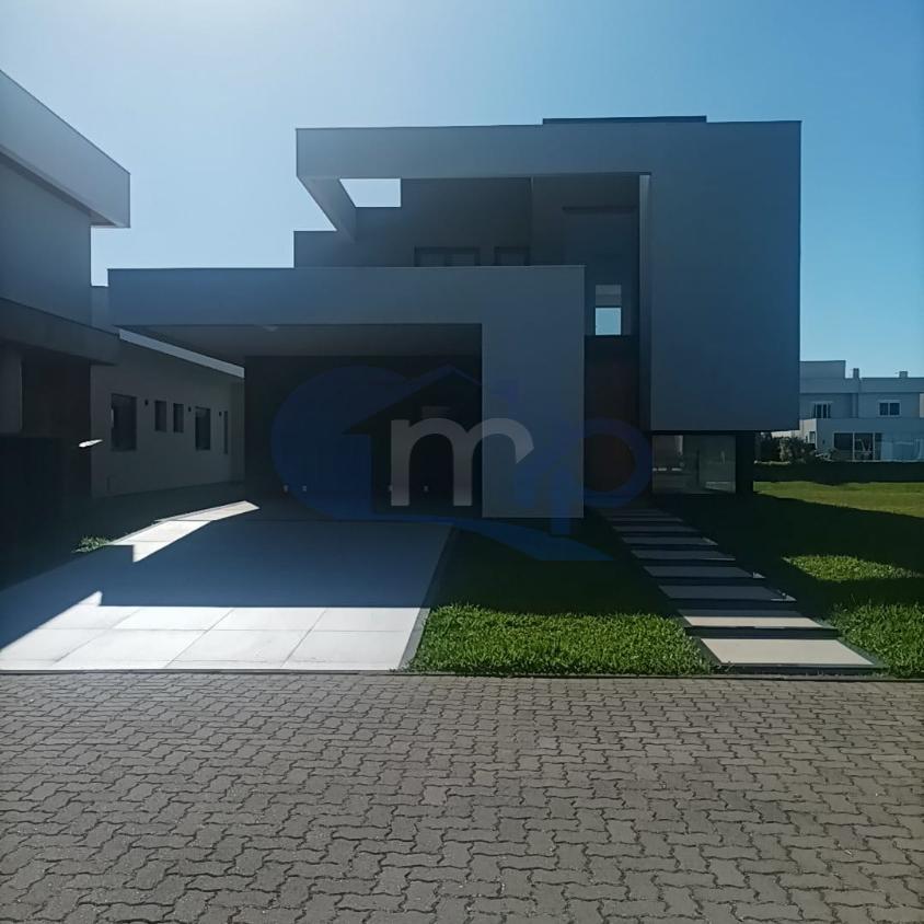 Casa, 4 quartos, 330 m² - Foto 1