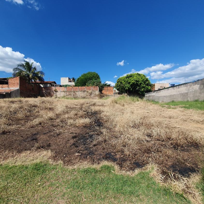 Terreno, 300 m² - Foto 1