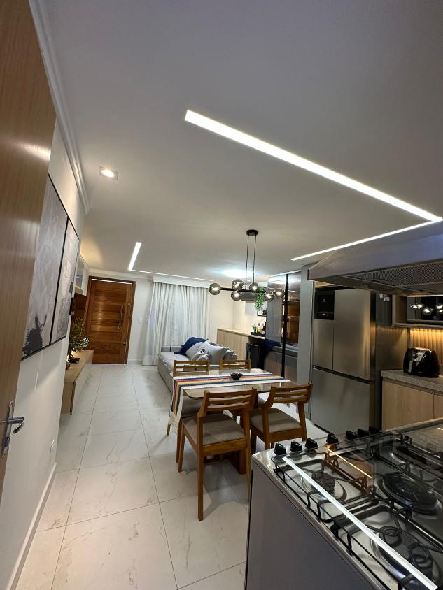 Casa à venda com 2 quartos, 80m² - Foto 3