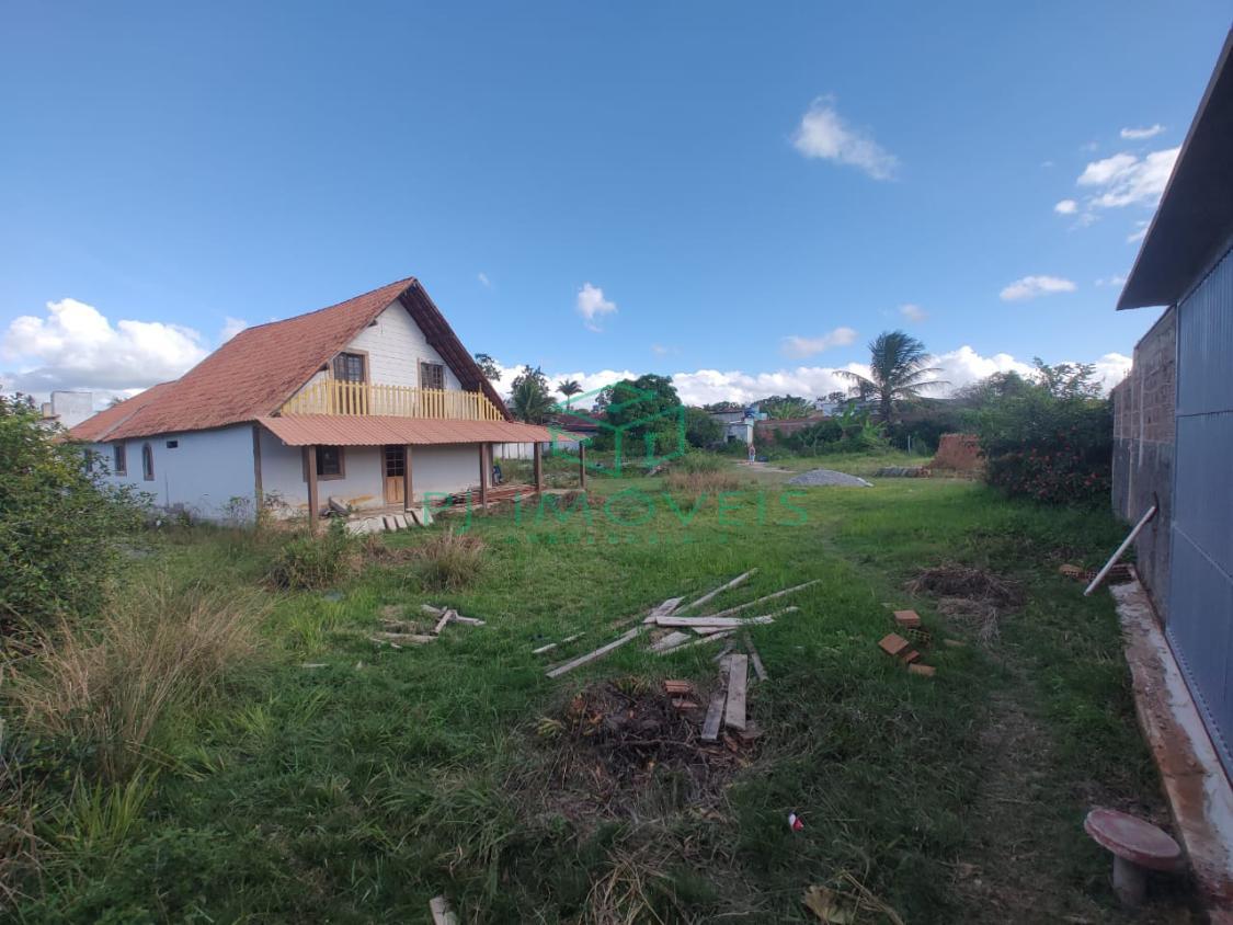Casa à venda com 4 quartos, 400m² - Foto 1