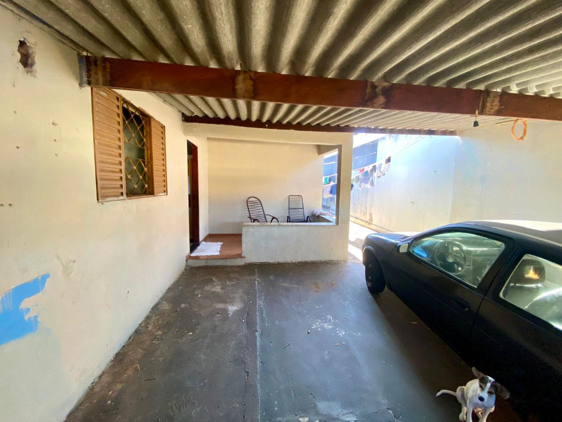 Casa à venda com 3 quartos, 142m² - Foto 2