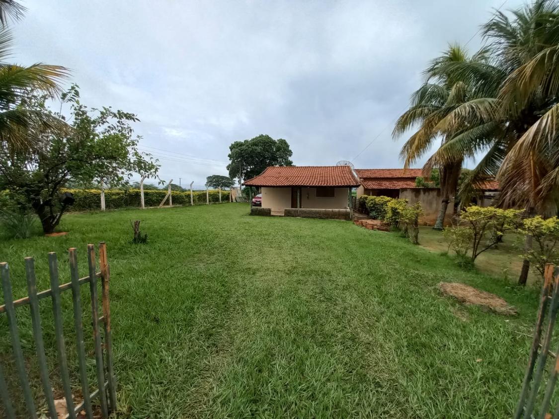 Chácara à venda com 2 quartos, 500m² - Foto 1